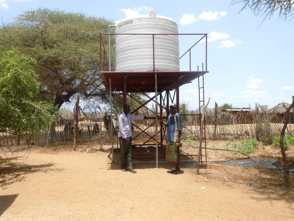 Water tank installation